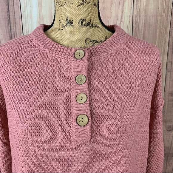Carpetcom women’s size medium pink knit sweater NWT - Picture 2 of 9